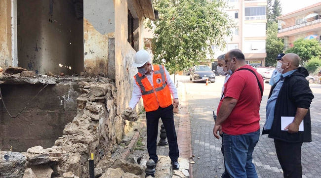 Kartal'daki Eski Binalar Yıkılıyor 