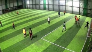 İstanbul'da halı sahalar açıldı