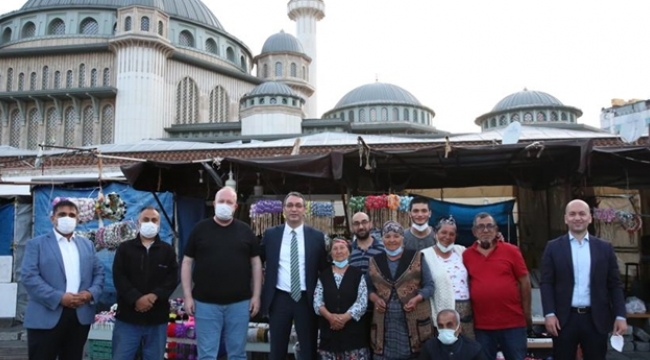 Taksim'deki Çiçekcilere Düzenleme 