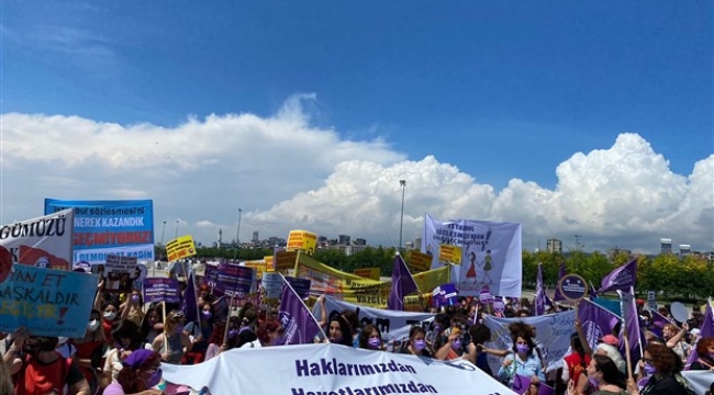 Kadınlar Maltepe'de buluştu