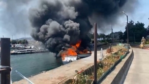 Maltepe'de Tekne Yangını 