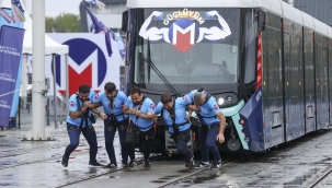 İstanbul'da 'Metro İstanbul Strongman Challenge Tren Çekme Yarışması' yapıldı
