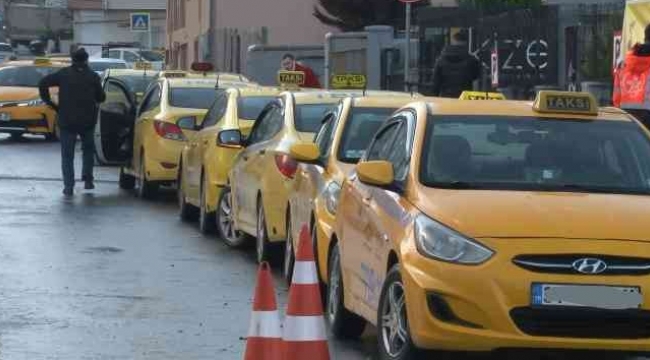 Araç kiralama taksilerin yerini alabilir