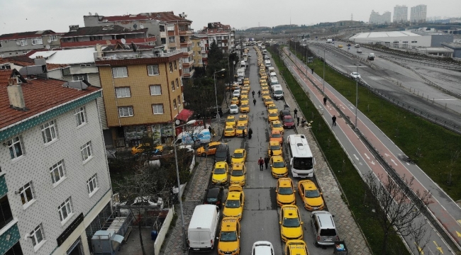 İstanbul'da Taksilerde Zam Kuyruğu