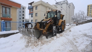 Kartal'da Karla Mücadele Devam Ediyor 