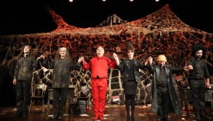 Dario Fo'nun Ünlü Eseri 'Bir Anarşistin Kaza Sonucu Ölümü' Kartal'da Sahnelendi