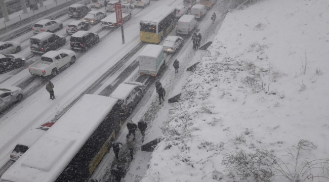 Esenler ve Harem otogarlarından otobüs çıkışları durduruldu!