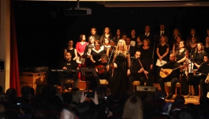 Kartal Belediyesi THM Korosu'ndan Muhteşem Kadınlar Günü Konseri