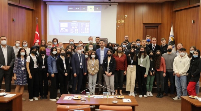 Avrupalı Erasmus Öğrencileri, Sosyal Sorumluluk Projesi İçin Kartal'da