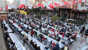Kartallı vatandaşlar iki yıl aradan sonra Ramazan sofrasında bir araya geldi