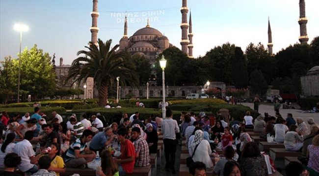 Sultanahmet'teki Ramazan ayı etkinlikleri yasaklanan İBB'den açıklama: Karar eşit uygulanırsa problem yok