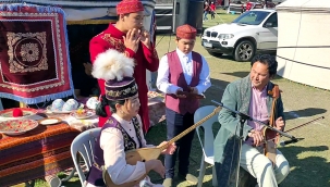 Kartallı Kadınların El Emeği Ürünleri Yörük Türkmen Festivali'nde Sergilendi