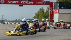 Karting heyecanı İstanbul Tuzla'da sürüyor