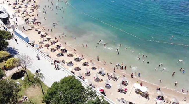 Caddebostan Plajı İstanbullularla Doldu Taştı 