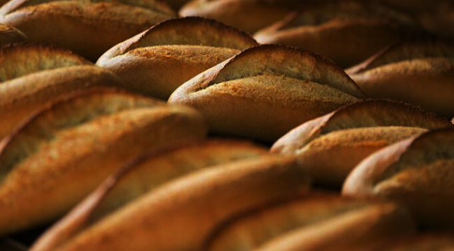 İstanbul'da halk ekmeğe zam: 3 lira oldu