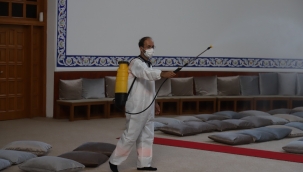 Kartal'da İbadethaneler Muharrem Ayı Boyunca Dezenfekte Edildi