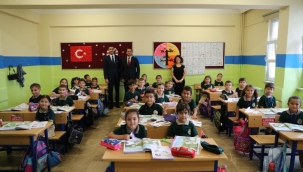 Başkan Gökhan Yüksel Öğrencilerin İlk Gün Heyecanını Paylaştı