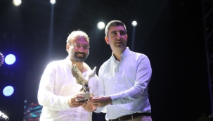 Kartal'da, Usta Sanatçılar Türkülerini Barış İçin Söyledi