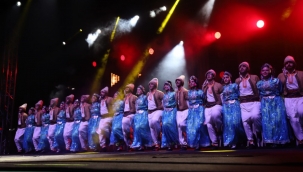 Kartal'dan Tüm Dünyaya, 'Uluslararası Halk Oyunları Festivali' ile Barış Çağrısı Yapıldı