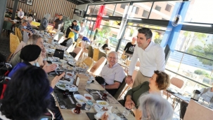 Başkan Gökhan Yüksel, 1 Ekim Dünya Yaşlılar Günü'nde Huzurevi Sakinlerini Unutmadı