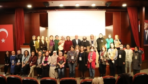 'Aile Okulu' Eğitim Programı Kartal'da Başladı