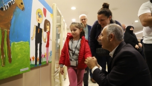 Kreş Öğrencilerinin 'Kalbimdeki Atatürk Sergisi' Kartal'da Açıldı