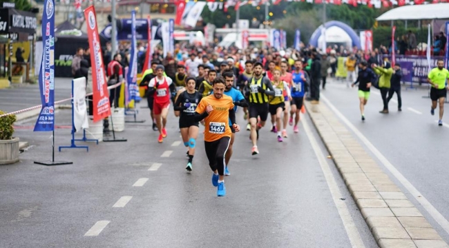 12. Uğur Mumcu'yu Anma Yol Koşusu Kartal'da Yapıldı