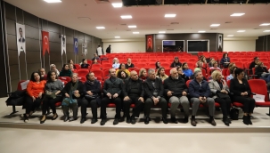 Kartallı Kadınlardan 8 Mart'ta Depremzedeler İçin Yürekleri Isıtan Etkinlik