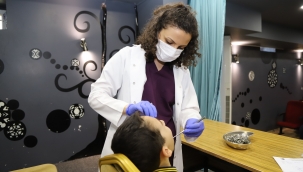 Kartallı Öğrencilerin İlk Diş Taraması Kartal Belediyesi'nden