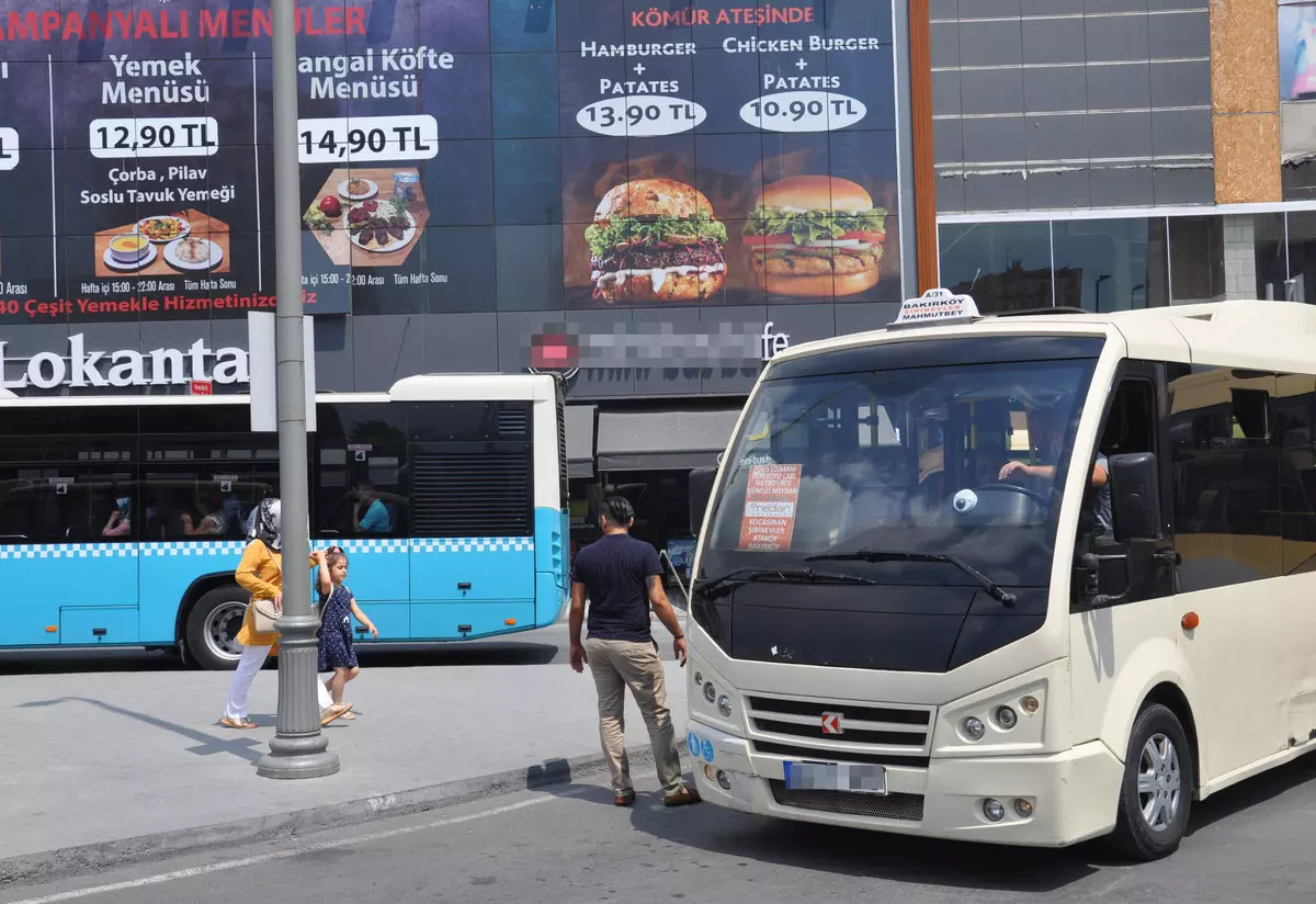 İstanbul'da minibüslere de kartla binilecek