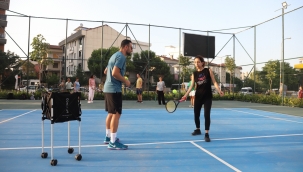 Kartal'da, Tenis Eğitimleri Başladı