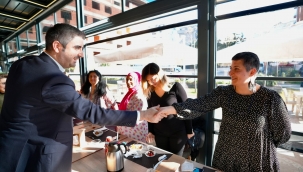 Başkan Gökhan Yüksel Muhtarlık Personeli ile Bir Araya Geldi