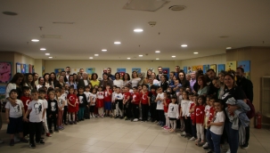 Kartal Belediyesi Kreş Öğrencilerinden Resim Sergisi