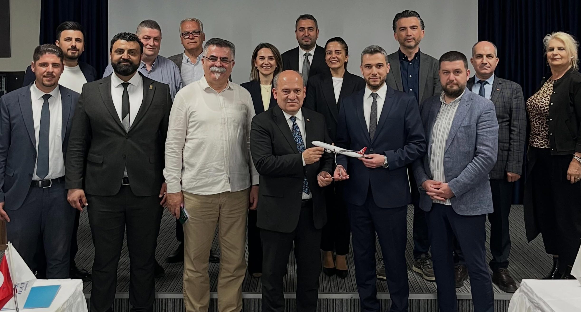 EDREMİT'TE STRATEJİK ZİRVE