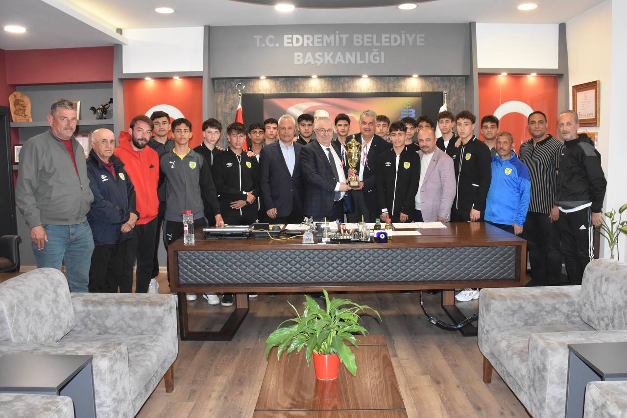 EDREMİTSPOR, TÜRKİYE ŞAMPİYONASI'NDA BALIKESİR'İ TEMSİL EDECEK