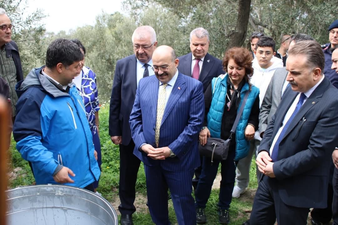 VALİ USTAOĞLU, SİKKE BASIP SABUN YAPTI
