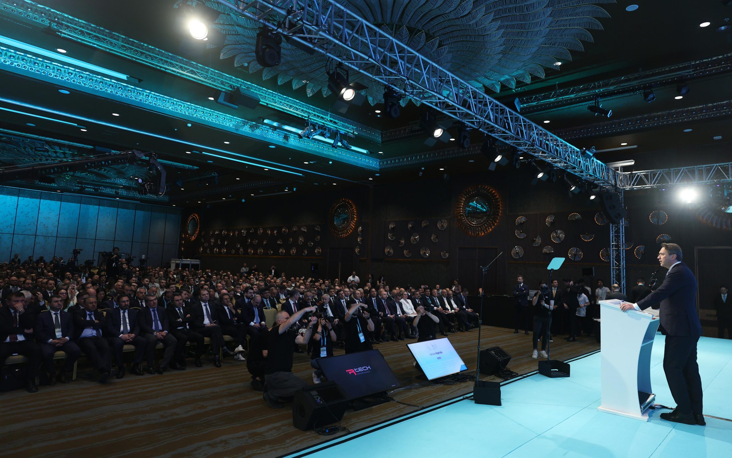 DENİZ ÜSTÜ RÜZGÂR ENERJİSİNDE EDREMİT HAMLESİ