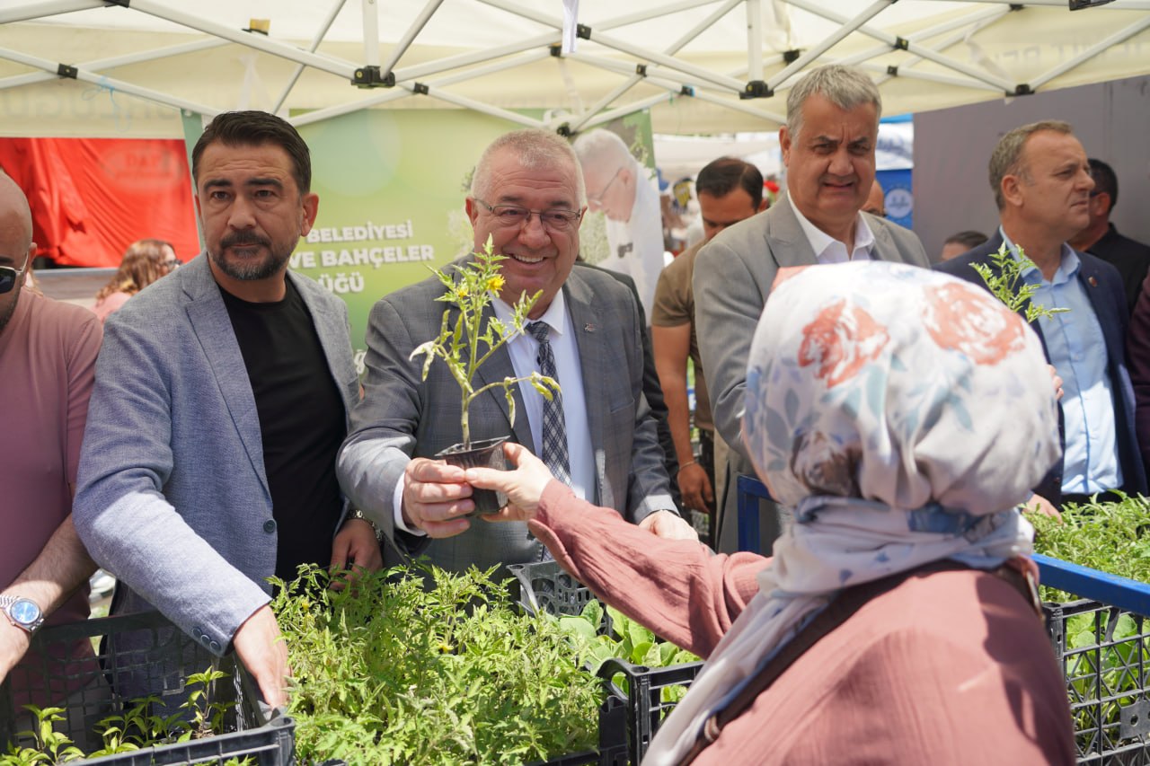 EDREMİT'TE ATA TOHUMU SEFERBERLİĞİ