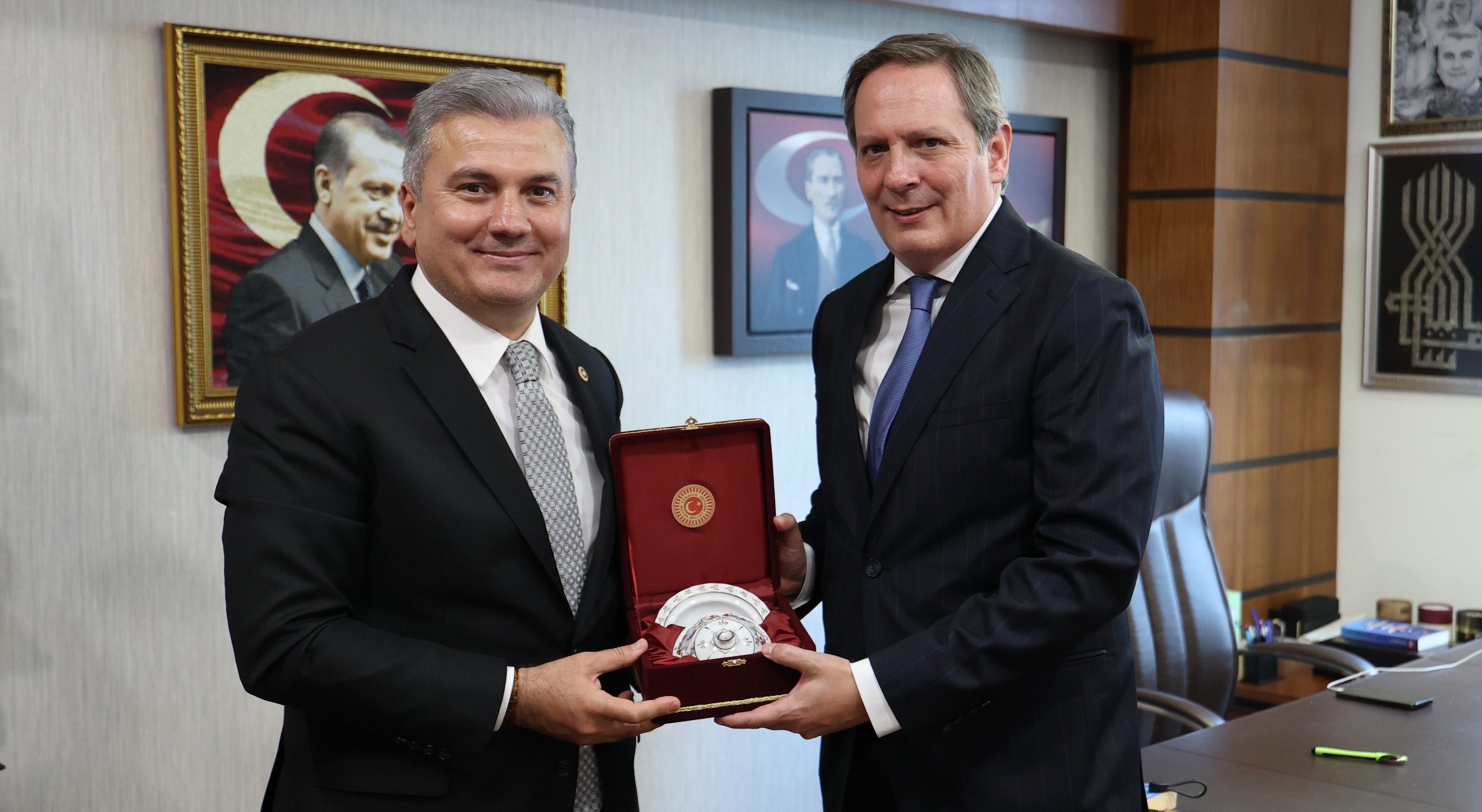 MİLLETVEKİLİ CANBEY, ARJANTİN BÜYÜKELÇİSİ BRİZUELA'YI AĞIRLADI
