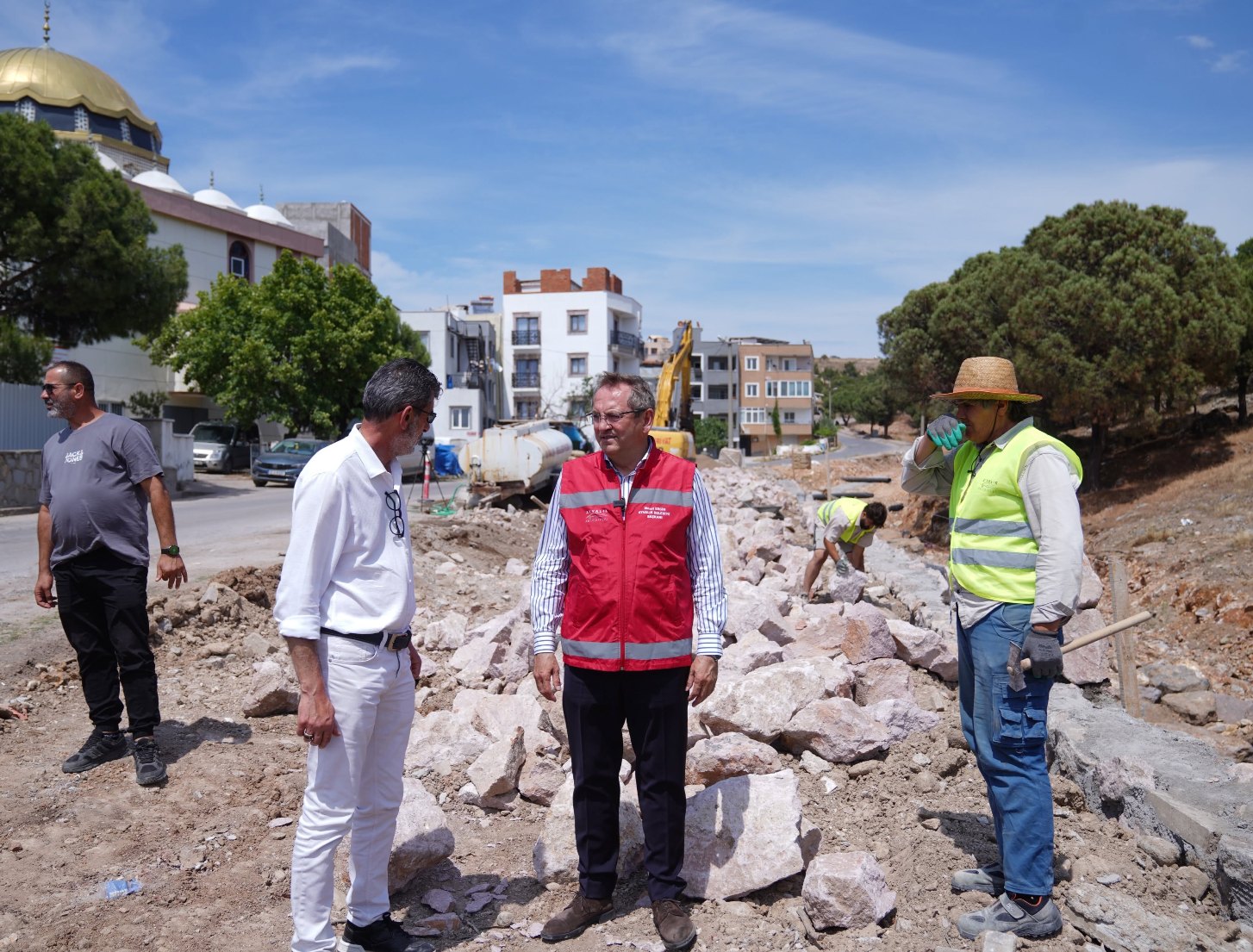 FATİH CADDESİ'NE MODERN, GÜVENLİ VE KULLANIŞLI DÜZENLEME