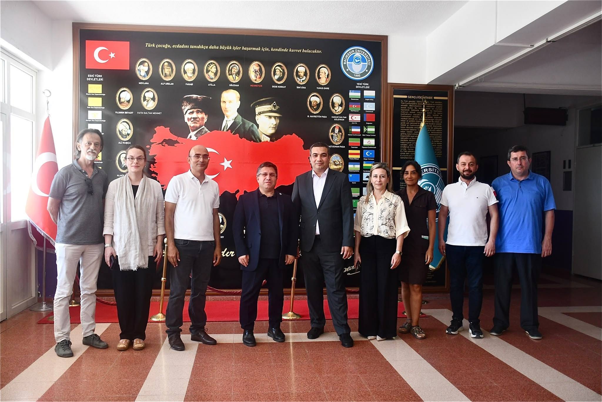 REKTÖR PROF. DR. YÜCEL OĞURLU'DAN EDREMİT MESLEK YÜKSEKOKULUNA ZİYARET
