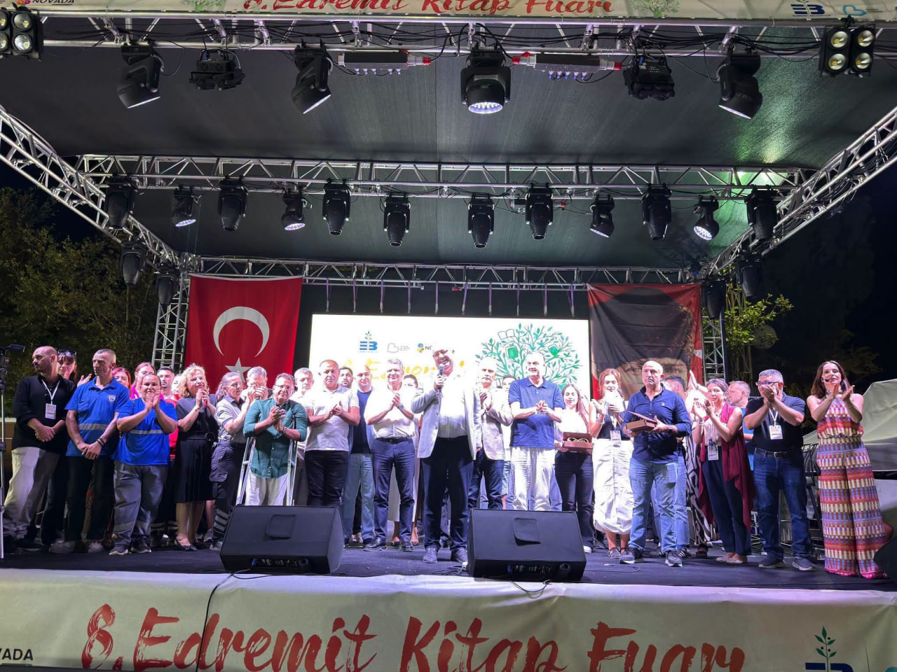 EDREMİT KİTAP FUARI SONA ERDİ