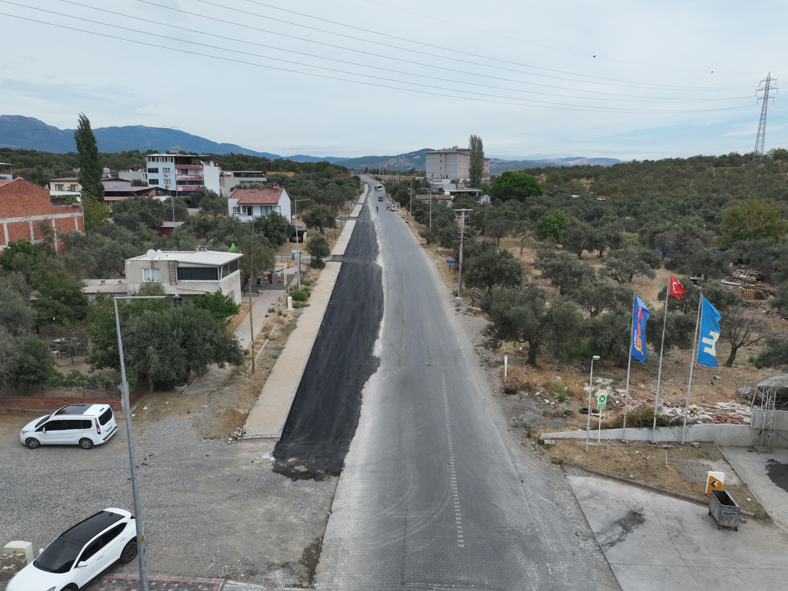 EDREMİT'TE ÖĞRENCİLERİN ULAŞIMINI KOLAYLAŞTIRAN ÇALIŞMA
