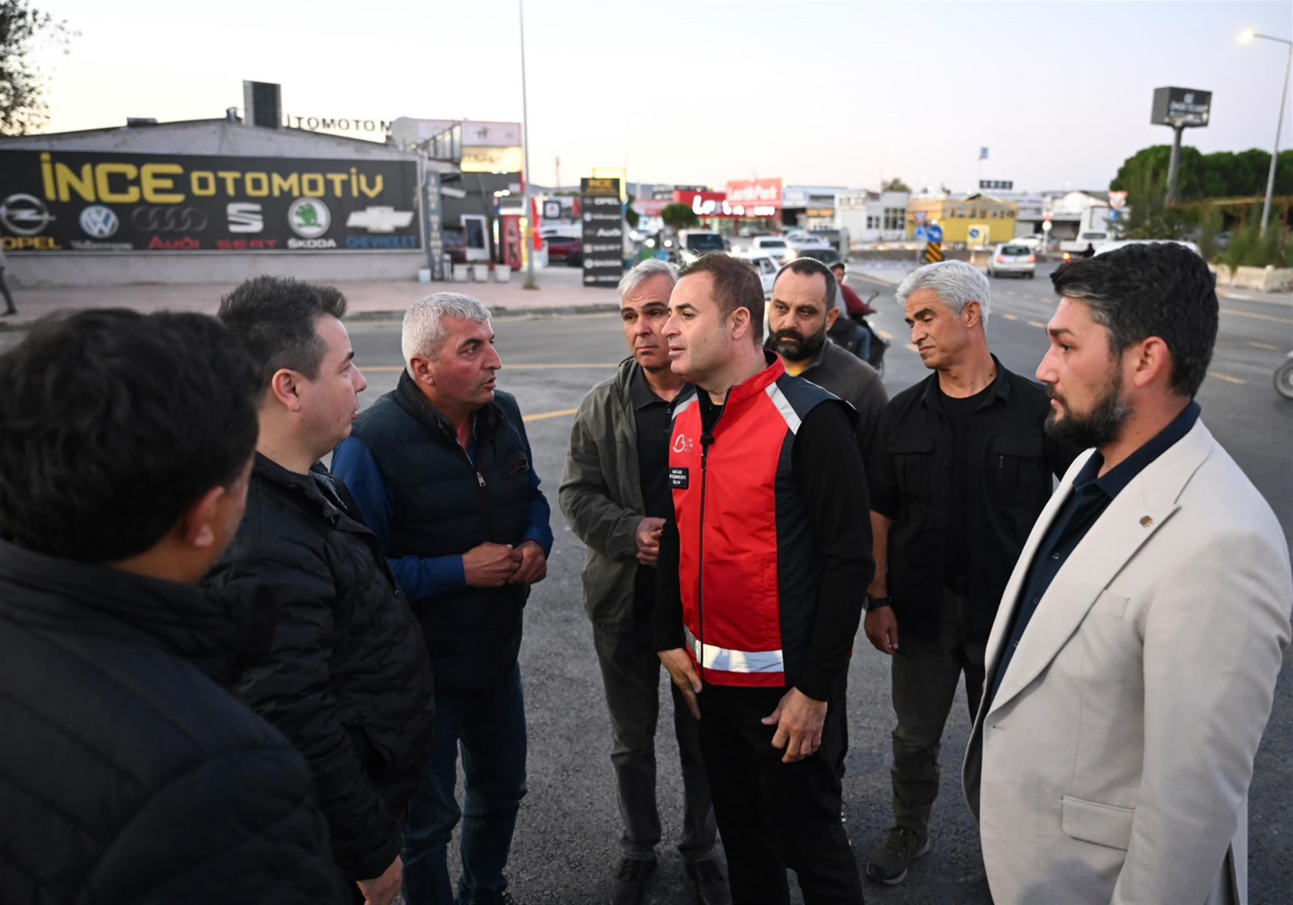 BÜYÜKŞEHİR, KÜÇÜKSAN'IN YOLLARINI YENİLEDİ