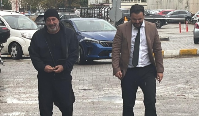 CEM YILMAZ: "KALP KRİZİ GEÇİRDİM, SİGARAYI BIRAKTIM"