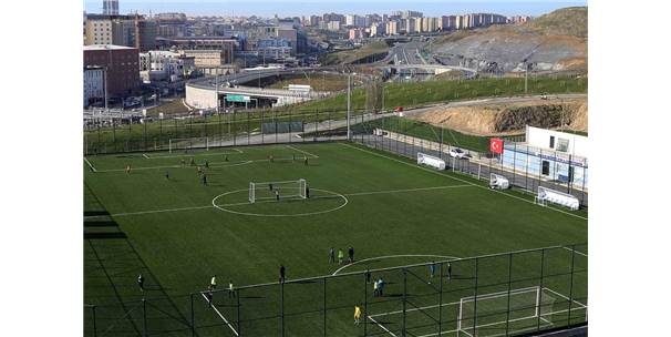 Bağcılar'da Amatör Spor Kulüplerine Modern Tesis