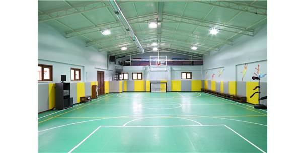 Kasımpaşa Çocuk Evleri Sitesi'nin Spor Salonu Yenilendi