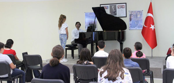 Sanat Akademisi Müzik Bölümüne Katılım İçin Ara Sınav Yapıldı