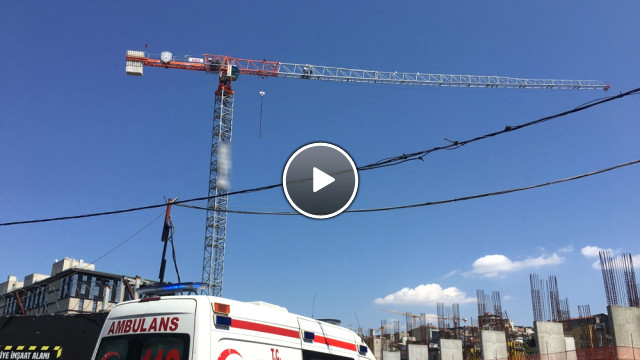 100 Metre Yükseklikteki Vincin Tepesinde Eylem