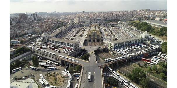 15 Temmuz Demokrasi Otogarı'nda Kilometrelerce Otobüs Kuyruğu Havadan Görüntülendi